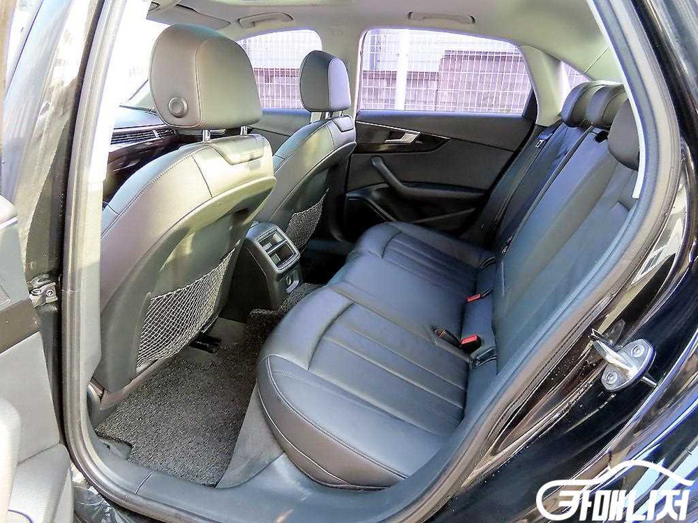 [아우디]A4 (B9) 45 TFSI 프리미엄 #2026년특가--5