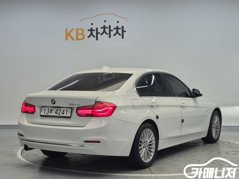 [BMW]3시리즈 (F30) 320i 럭셔리 (5인승) #2026년특가--3