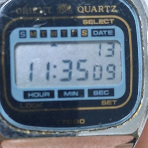 오리엔트 디지탈 시계 입니다 이미지