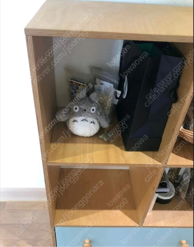 친환경 자작나무 원목 낮은 책장 수납장 이미지
