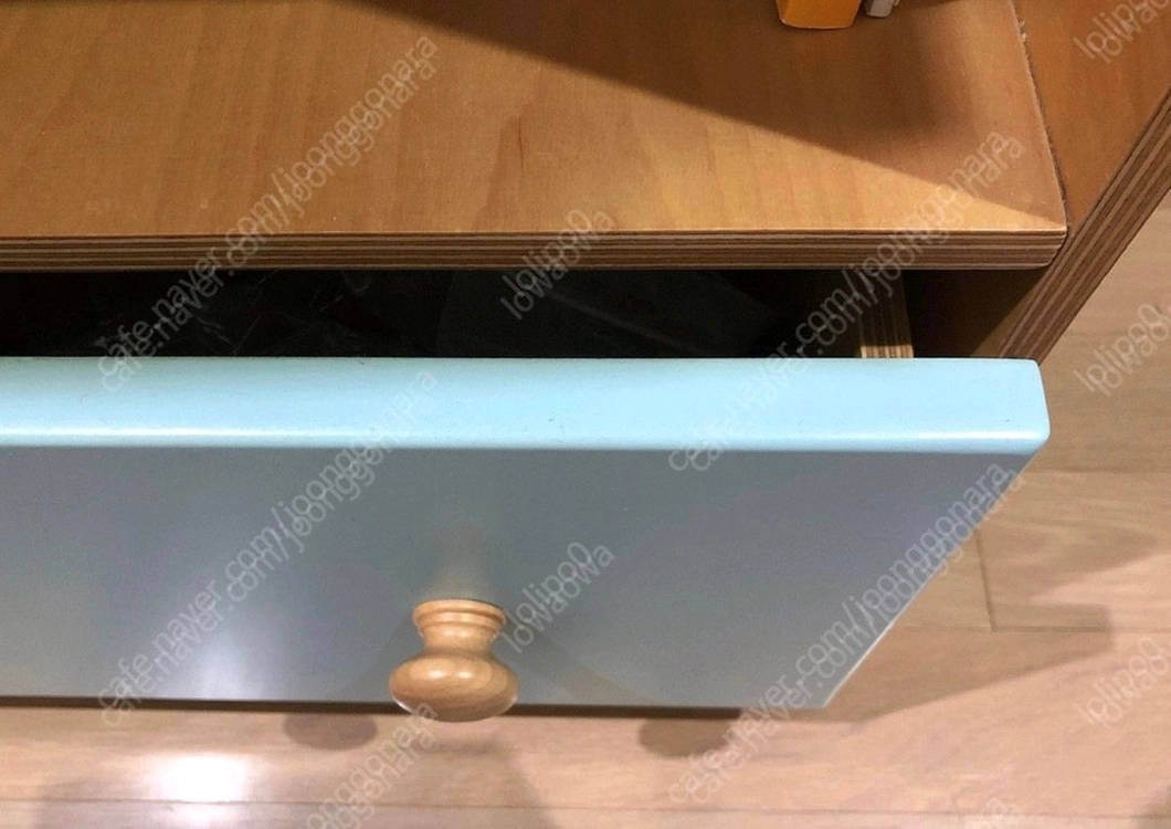 친환경 자작나무 원목 낮은 책장 수납장 이미지