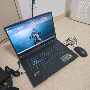 MSI 브라보17 RTX4060 게이밍 노트북 판매합니다.