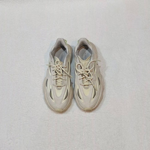 ADIDAS 아디다스 오즈위고 셀록스