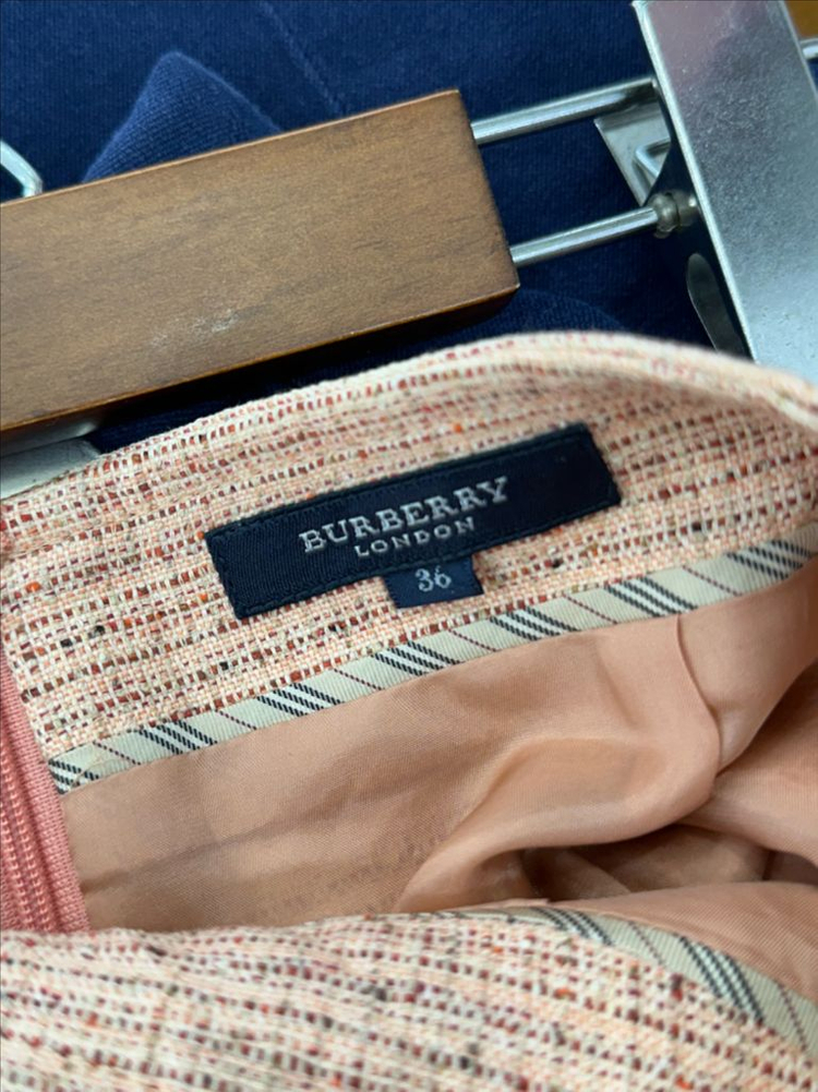 버버리 스커트--9