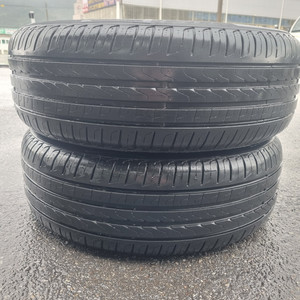 205 55 17 피렐리 신투라토 p7 mo 중고 타이어 2짝 판매합니다