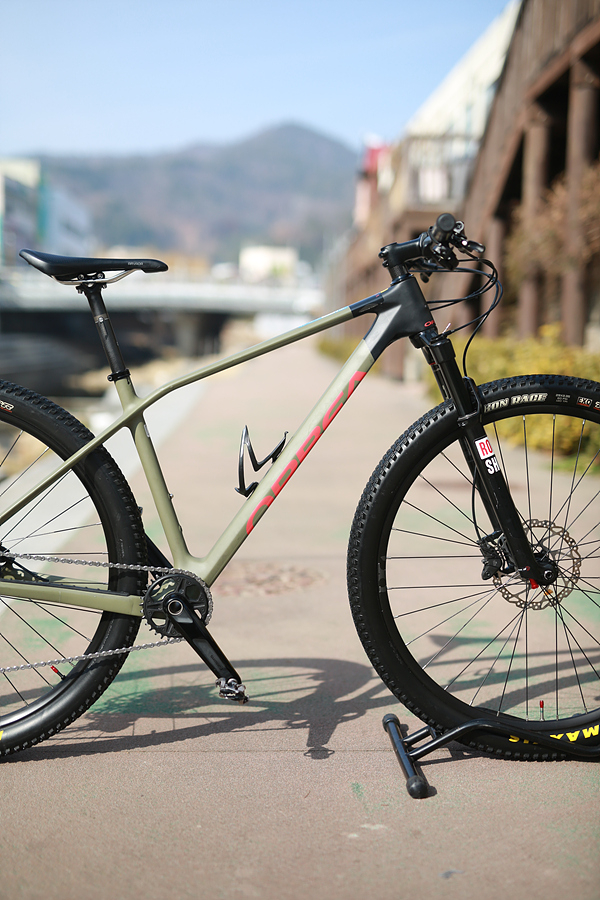 *상태 좋음*23년 오베아 알마 ALMA M30 M -29인치---4