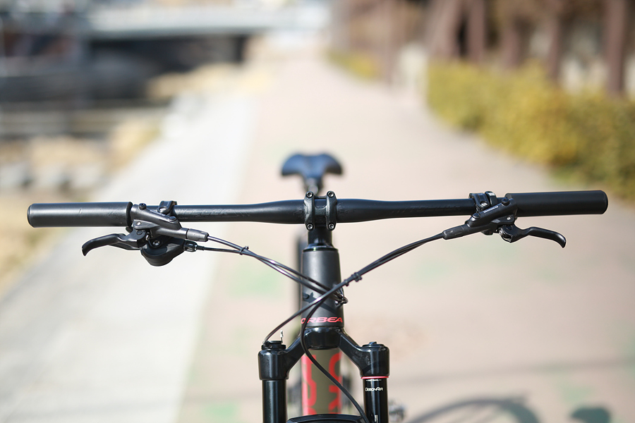 *상태 좋음*23년 오베아 알마 ALMA M30 M -29인치---8