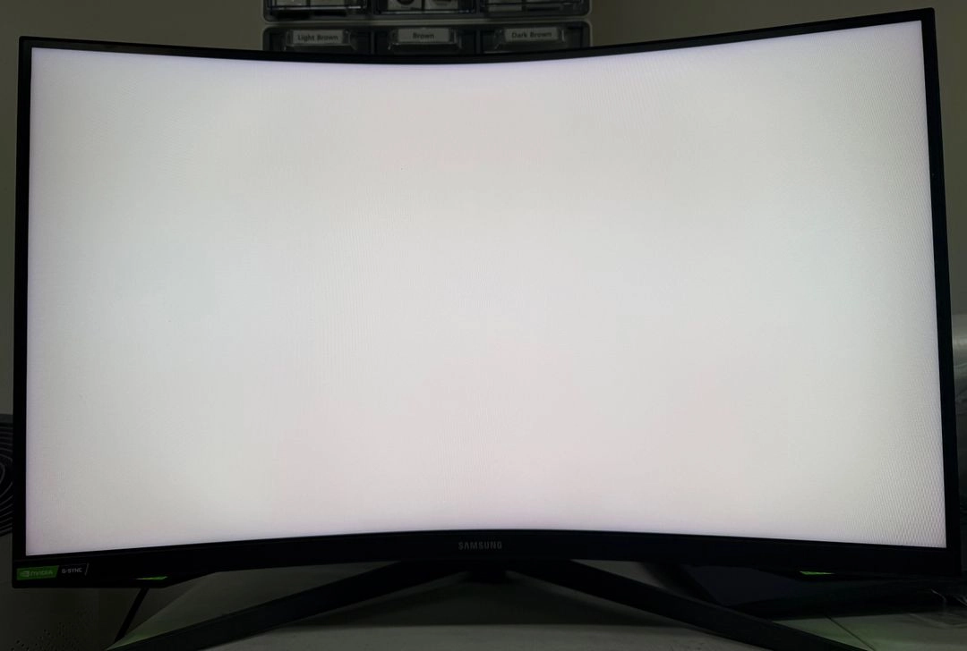 삼성 오디세이 C32g75t 팝니다. 이미지