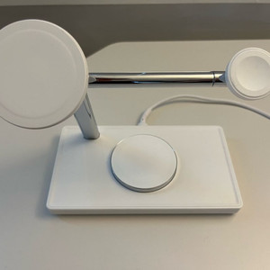 아트뮤 3in1 qi2 MFM 듀얼 맥세이프 고속 무선 충전기 MC410