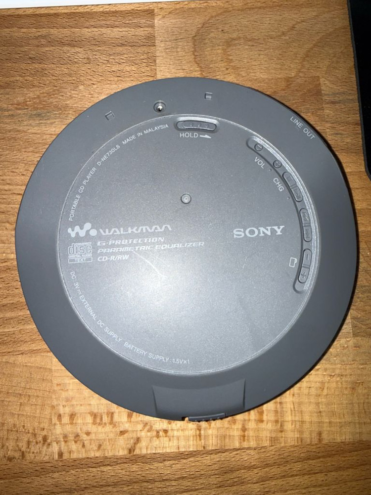 소니 CD 워크맨 D-NE730LS--1