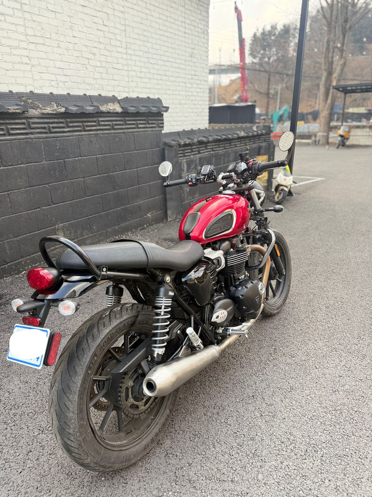 트라이엄프 스피드트윈900 23년식 준신차급 이미지