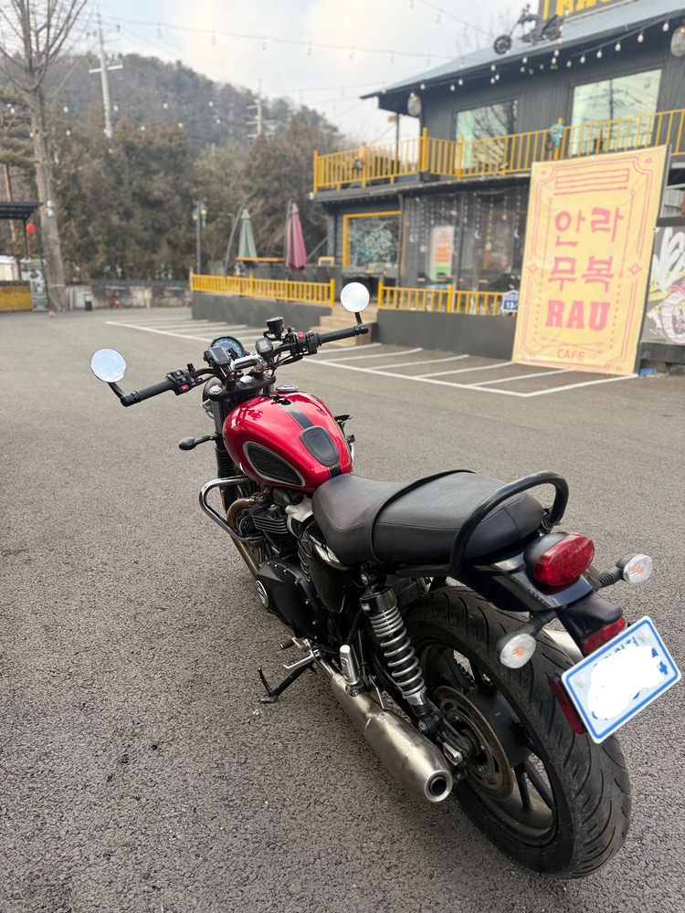 트라이엄프 스피드트윈900 23년식 준신차급 이미지