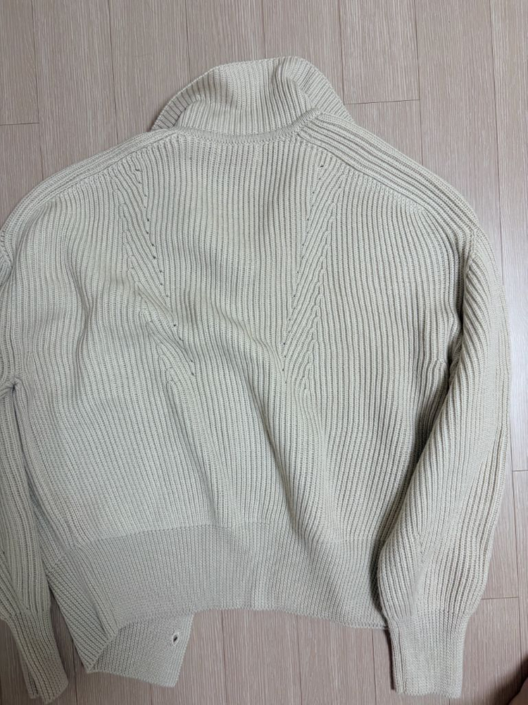 엘무드 브룩 카라 가디건 이미지