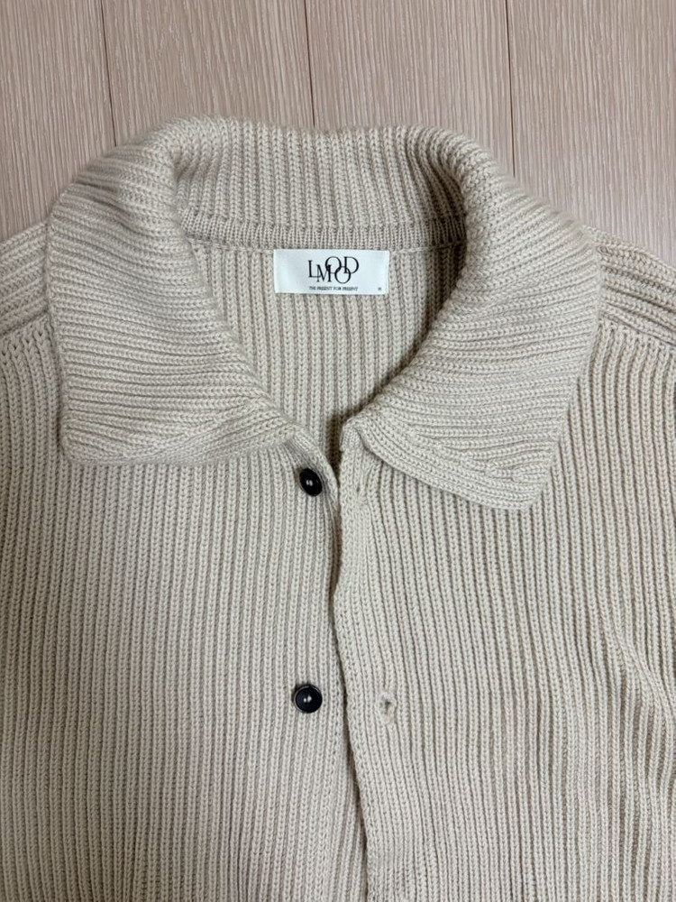 엘무드 브룩 카라 가디건 이미지