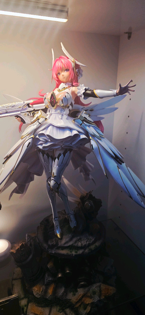 승리의 여신 니케 도로시 한정판 피규어 1/4--1