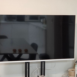 더함 우버 43인치 스마트 TV - 내용확인필수