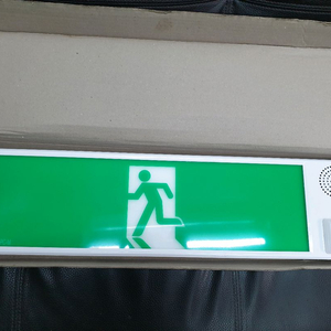 와이드 음성점멸형 피난구 비상구 새제품