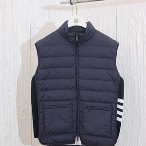 [톰;브라운] 새상품 / 패딩조끼 / 4 - 약 105 사이즈