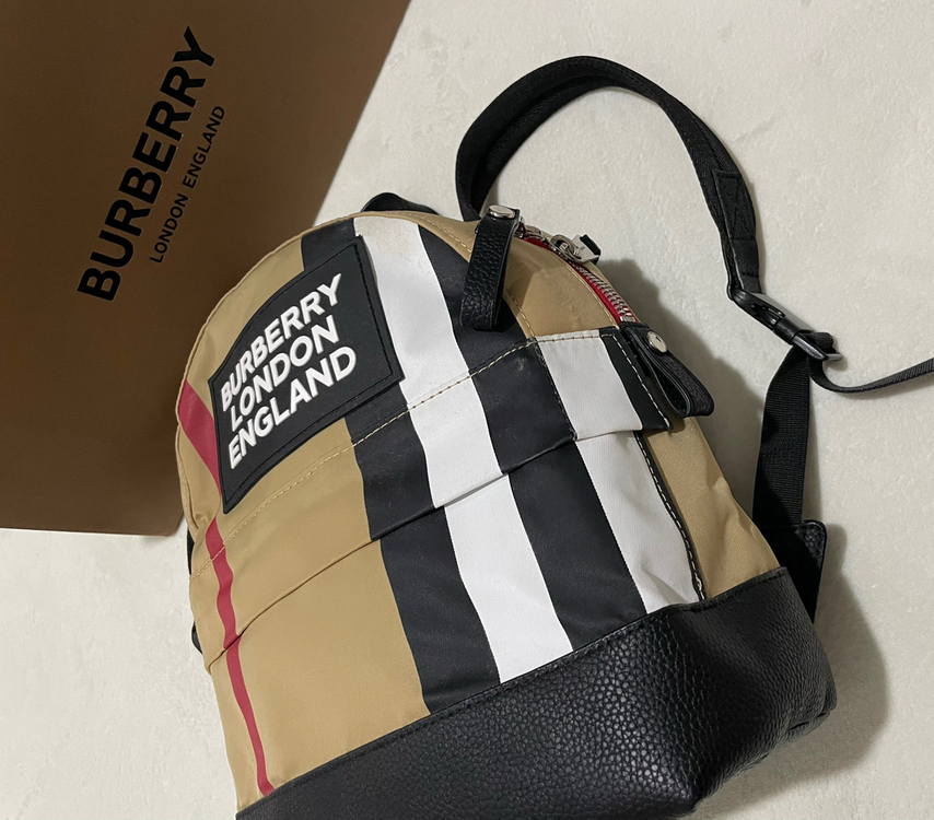 버버리키즈 백팩 아이콘 아플리케 백팩 버버리 빅로고 백팩 버버리키즈 책가방--1