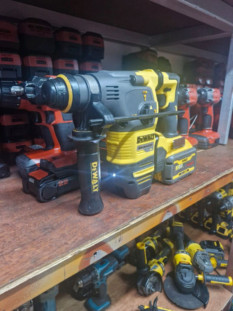 디월트충전함마드릴DCH333AVR앙카드릴 로타리함마드릴 디월트함마드릴 A 이미지