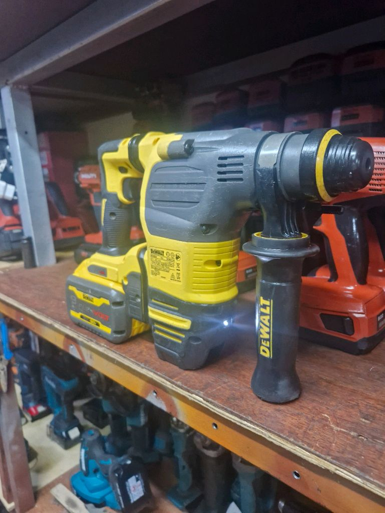 디월트충전함마드릴DCH333AVR앙카드릴 로타리함마드릴 디월트함마드릴 A 이미지