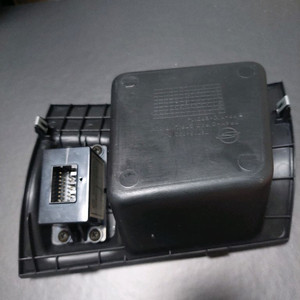 액티언 AUX USB 수납 트레이 이미지