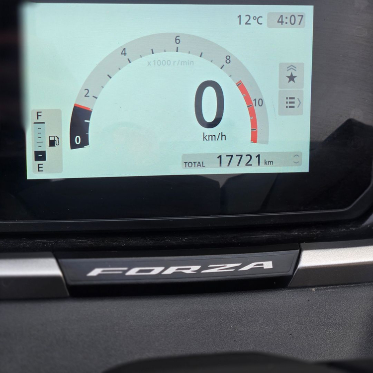 혼다 포르자350 25년식 1만7천km 배달셋팅 성능좋은 차량 판매합니다--8