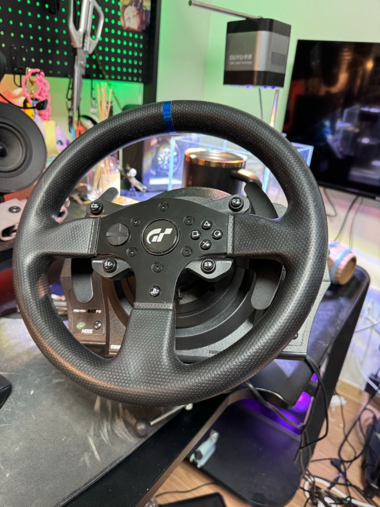 트러스트마스터 t300rs gt edition racing wheel 이미지