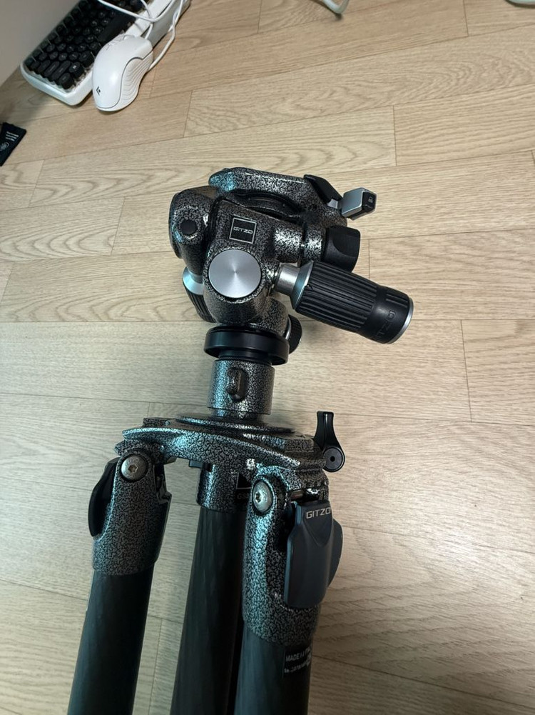 Gitzo GT3543XLS 카본 삼각대 + 3Way Fluid Head_ GHF3W(마지막 내림)--1