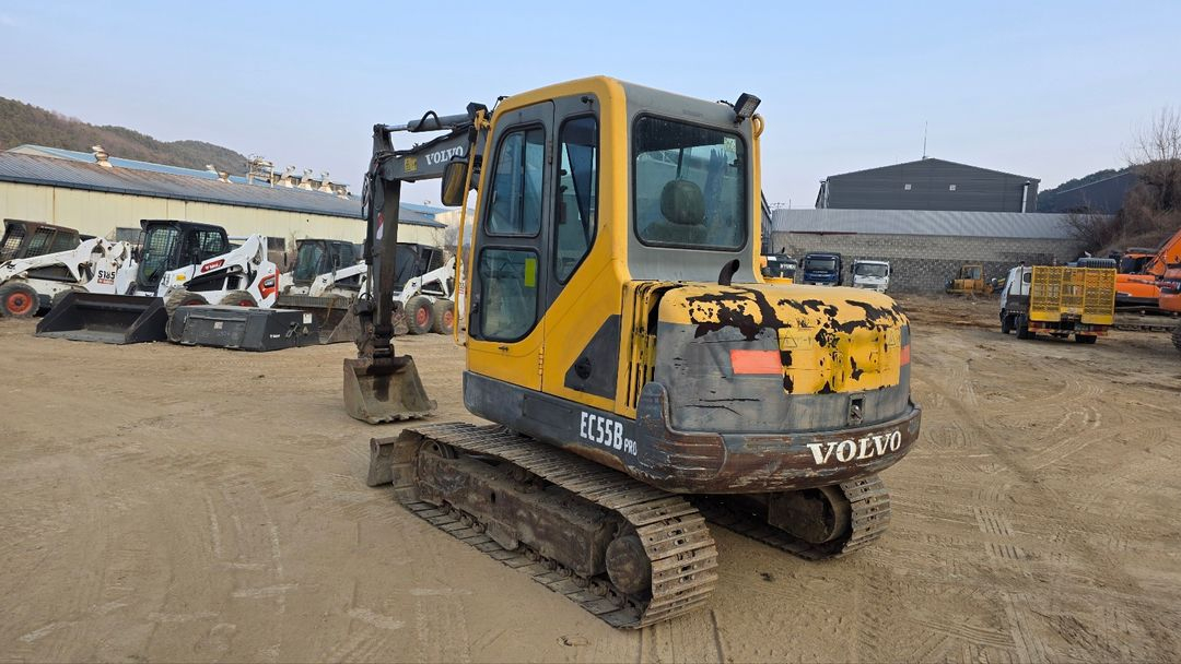 02굴착기 포크레인 농장용 강추 볼보 EC55 2006년식 본바가지 구성 이미지