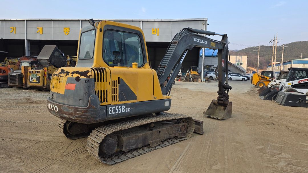 02굴착기 포크레인 농장용 강추 볼보 EC55 2006년식 본바가지 구성 이미지