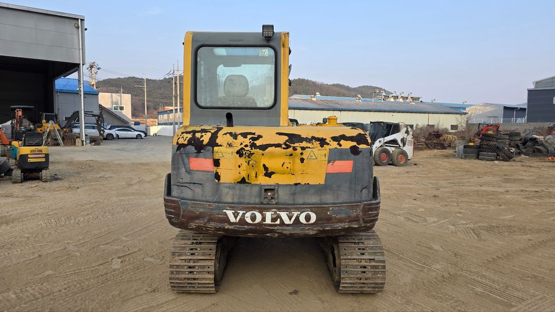 02굴착기 포크레인 농장용 강추 볼보 EC55 2006년식 본바가지 구성 이미지