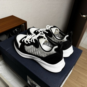 디올 b25 스니커즈 36사이즈