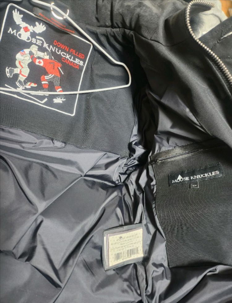 무스너클 쓰리쿼터 블랙퍼 패딩 s--1