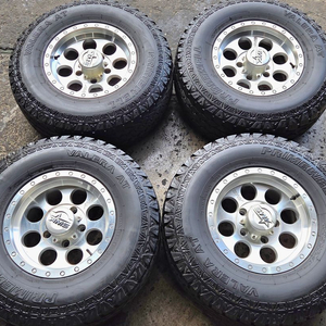 AMS 15인치휠타이어 31각기 셋트 pcd139.7 5홀 팝니다 쏘렌토 닷지 봉고3 등 이미지