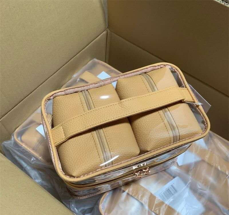 여행용 메이크업 파우치 세트 이미지