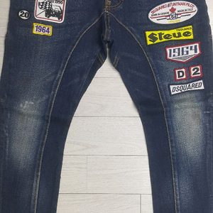 디스퀘어드2(사방스판) 스페셜로고 이태리진 32인치(No.856)드라이완료!