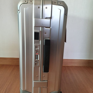 [1번 사용] 쌤소나이트 LITE-BOX ALU 알루미늄 캐리어 20인치 실버