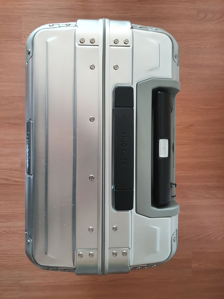 [1번 사용] 쌤소나이트 LITE-BOX ALU 알루미늄 캐리어 20인치 실버--4