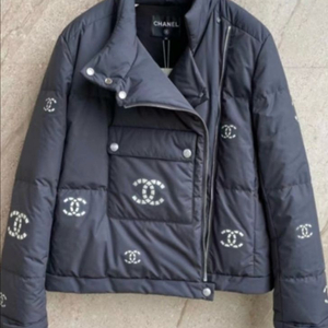 샤넬 제니 패딩