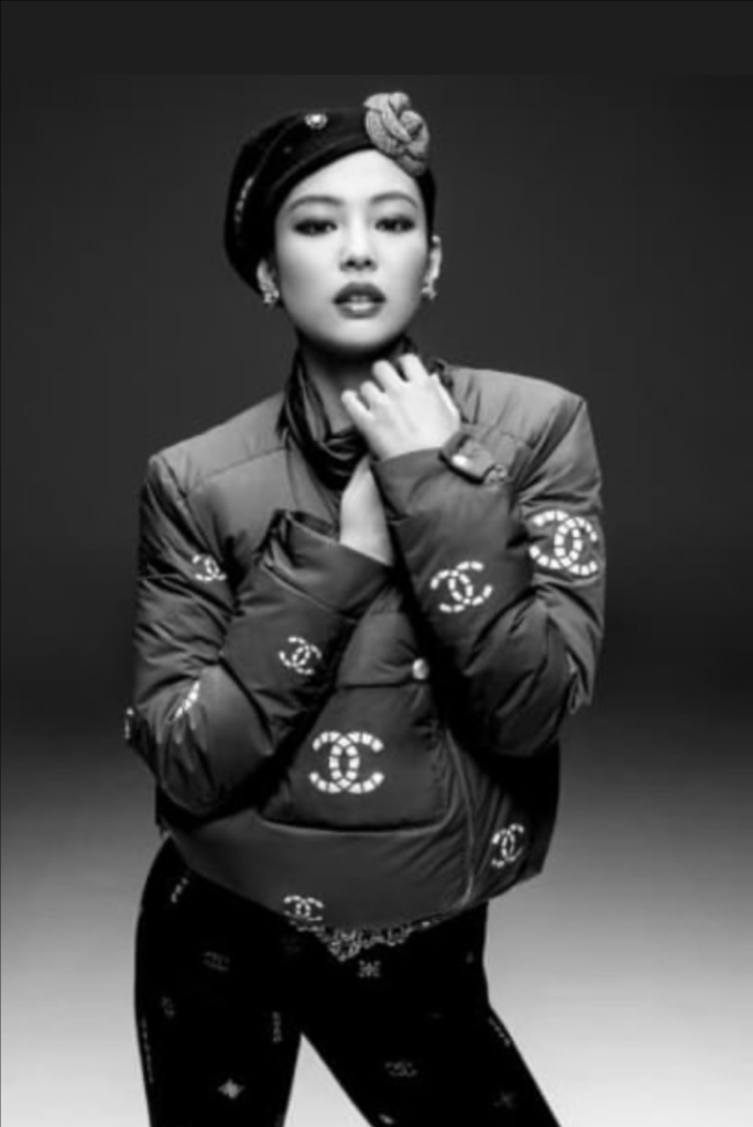 샤넬 제니 패딩--1