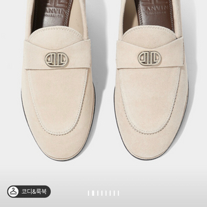 한섬 랑방 스웨이드 엠블럼 로퍼