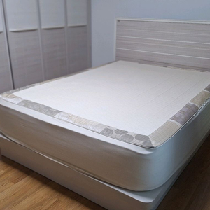 리바트 퀸사이즈 침대 프레임, 장농, 서랍장 세트 이미지