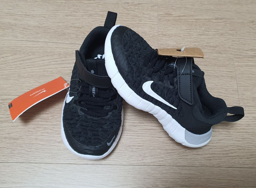 나이키 프리런 키즈 블랙 11C(170cm)새제품 4--1