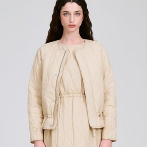 아이더 패딩 자켓 셔링 여성 퀼팅 M 12만원 팝니다 이미지