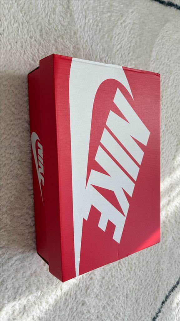 나이키 보메로5 (대장급) 박스풀셋 275사이즈 새상품 판매해요--2