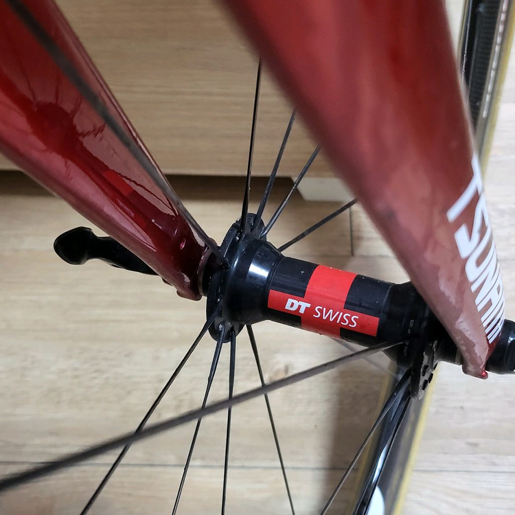 쓰나미상급 f6r페포정품휠셋 개급처 이미지