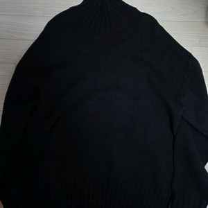 솔리드옴므 정품 오버핏 블랙 반 터틀넥 105사이즈