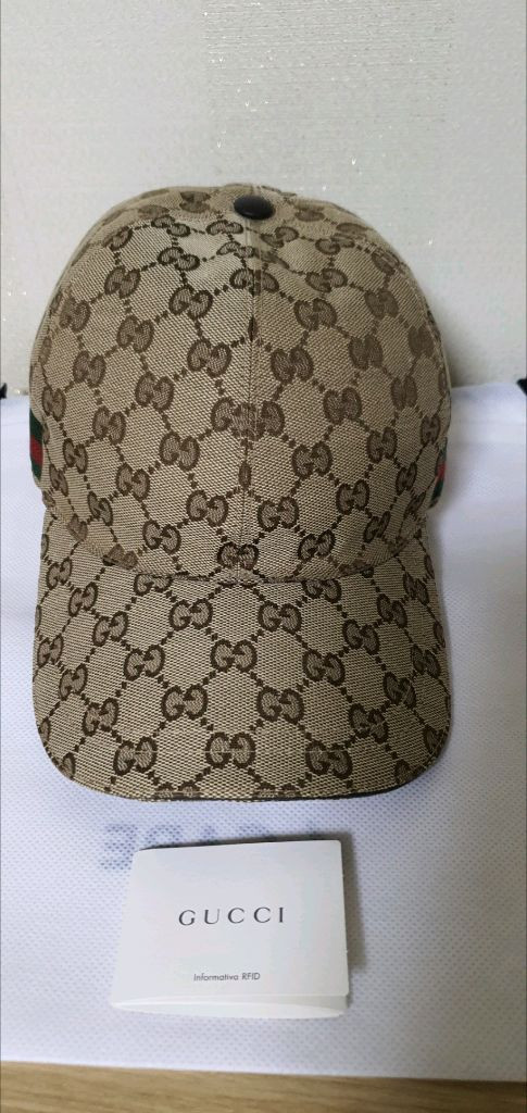 구찌 모자/볼캡 L(59) 새상품급 정품(한글텍)프라다루이비통디올고야드샤넬셀린느보테가생로랑발렌시아가버버리가방슈프림--2