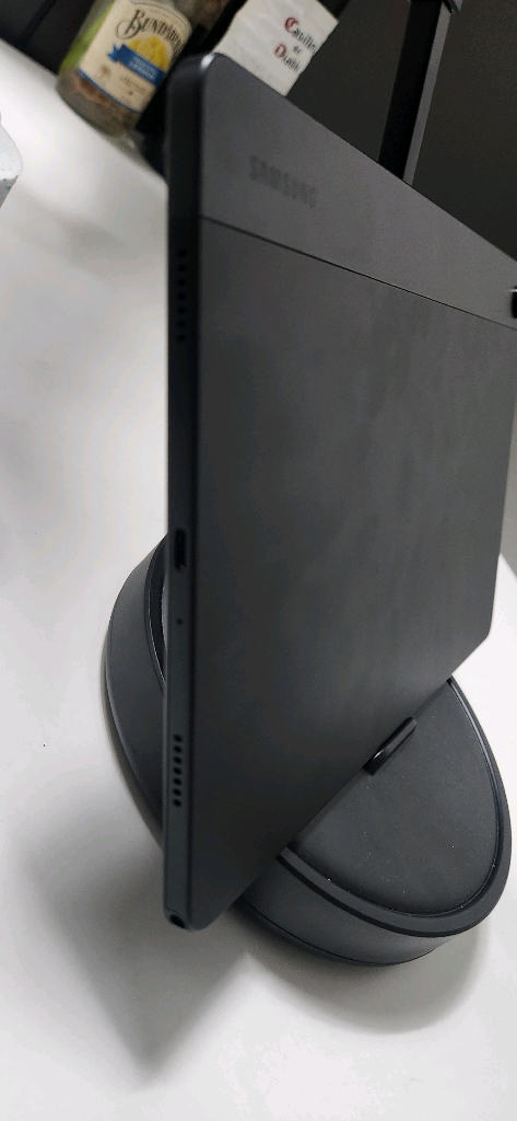 갤럭시탭A9+ sss급 판매합니다.--4